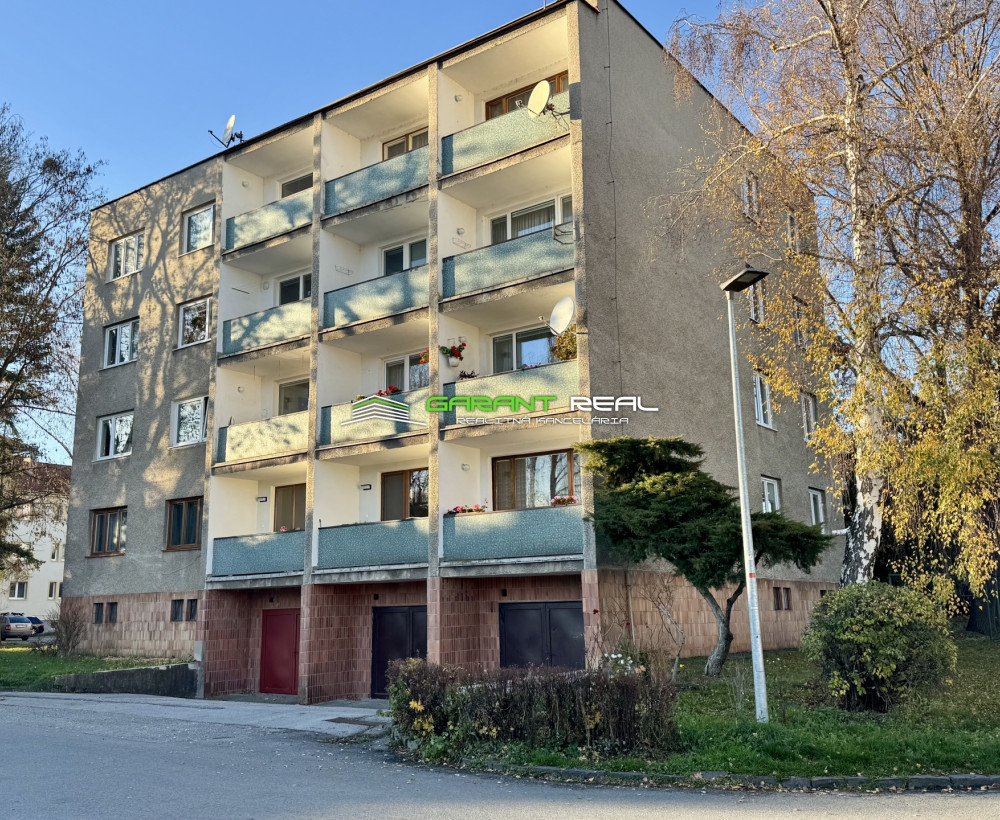 GARANT REAL - predaj 3-izbový tehlový byt 90 m2 s 2 loggiami, Prešov, Sídlisko II, Nábrežná ul.