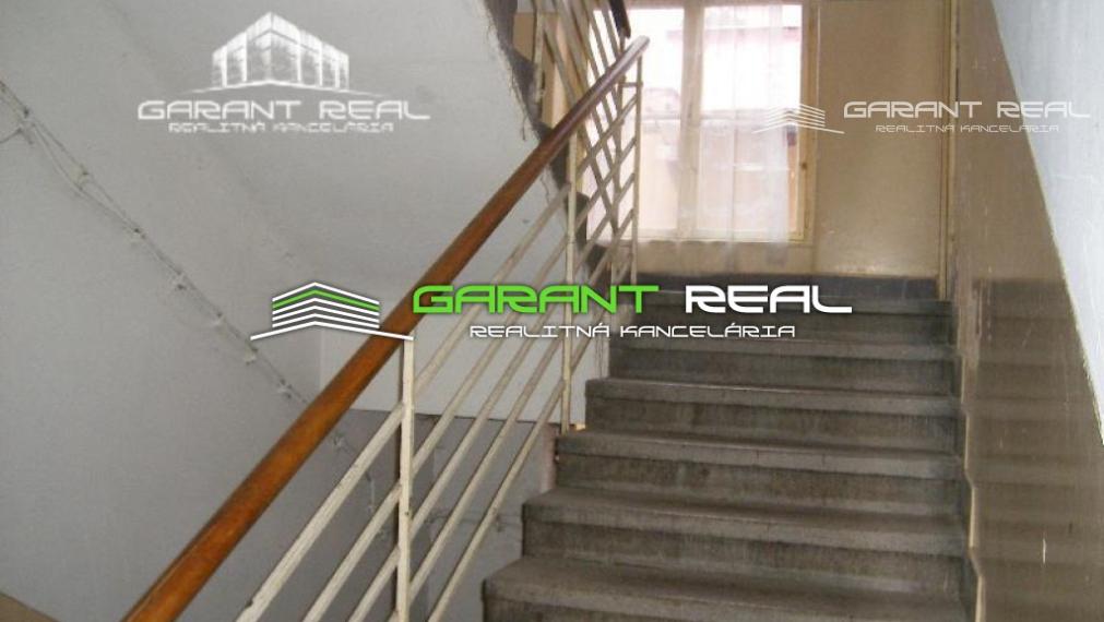 GARANT REAL - predaj komerčný objekt, multifunkčná budova, 4056 m2, Poprad, Kvetnica