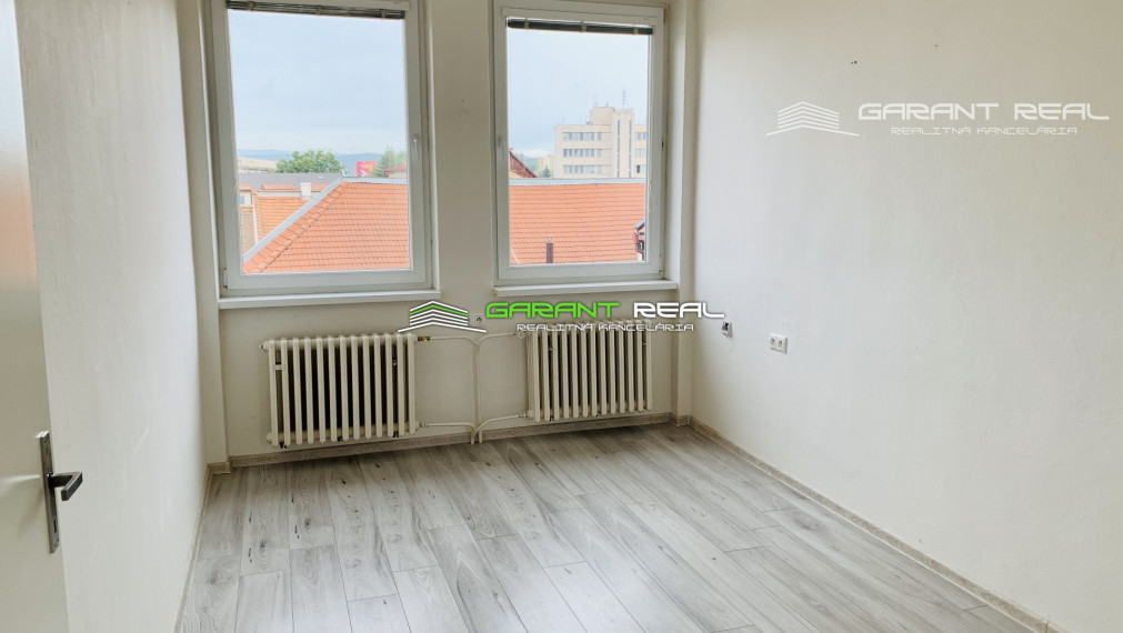 GARANT REAL - prenájom 2 prepojené kancelárske priestory 35 m2, Prešov, centrum, Slovenská ul. č. 69