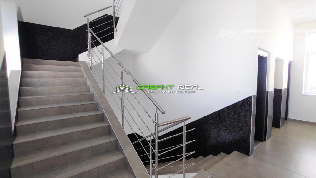 GARANT REAL - prenájom kancelárskych priestorov, 22 m2 - 34,10 m2, Masarykova ulica, Prešov