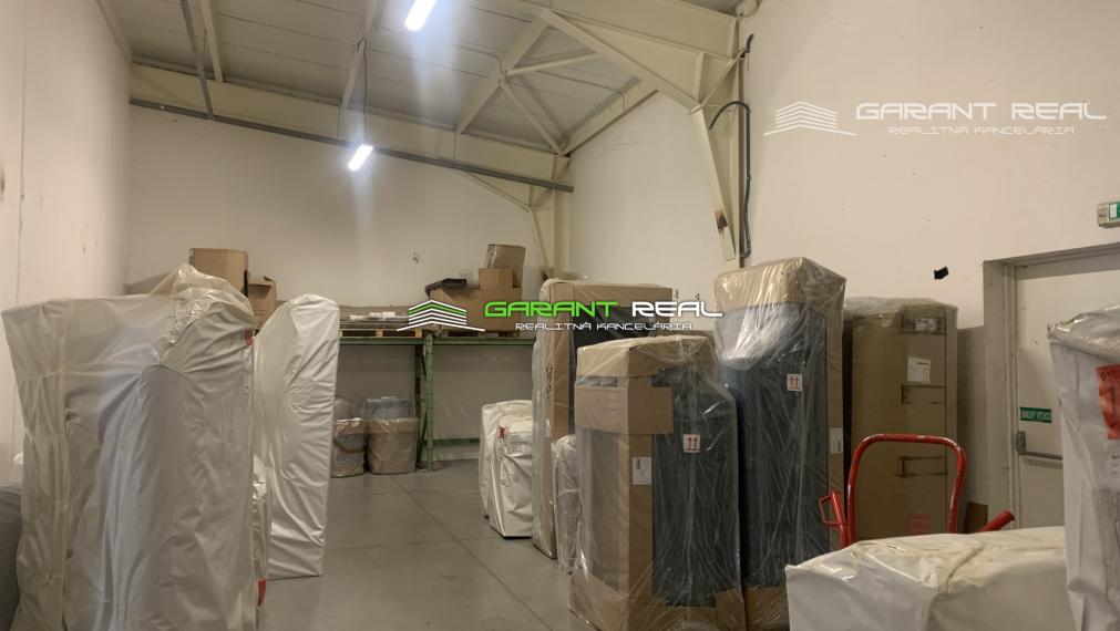 GARANT REAL - prenájom obchodný priestor 657 m2 v rámci obchodného centra Black Red White, Pod Táborom, Sídlisko Sekčov,, Prešov
