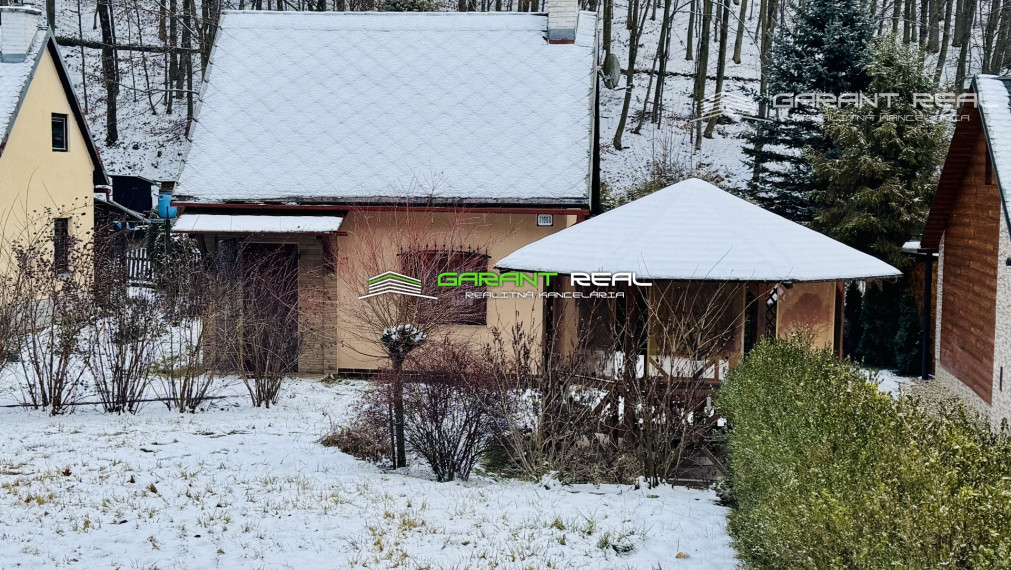 "REZERVOVANÉ" GARANT REAL predaj záhradkárska chata dvojpodlažná, 45 m2, so záhradkou 4 á, Prešov, Cemjata