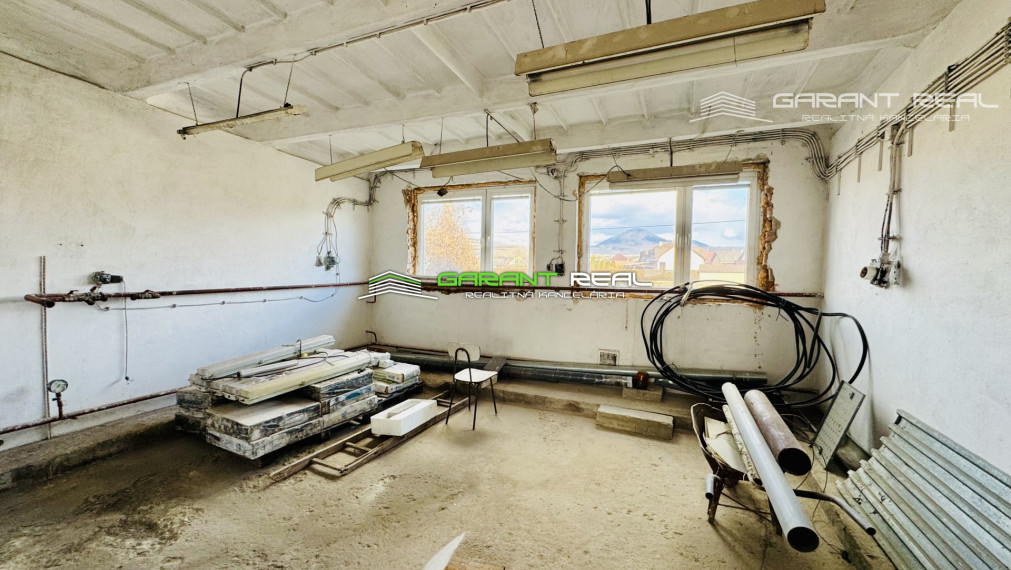 GARANT REAL predaj/ prenájom - veľkometrážne garáže, 382 m2, s pozemkom 882 m2, Veľký Šariš