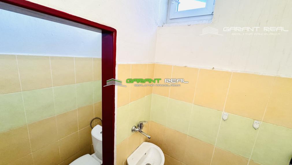 GARANT REAL - prenájom kancelária 30 m2, Prešov, Františkánske námestie