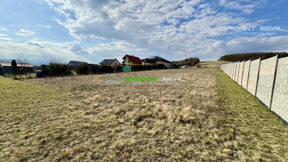 GARANT REAL predaj - stavebný pozemok 1425 m2/ 2 pozemky po 650 m2 Svinia, okr. Prešov