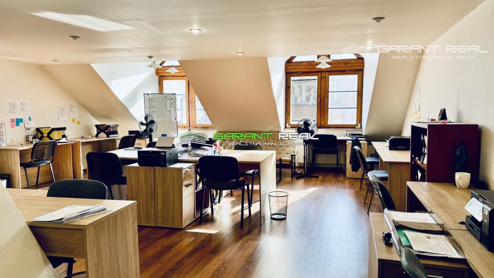 GARANT REAL - predaj 4 - podlažný meštiansky dom, úžitková plocha 248 m2, na vlastnom pozemku, Prešov, centrum, Slovenská ulica