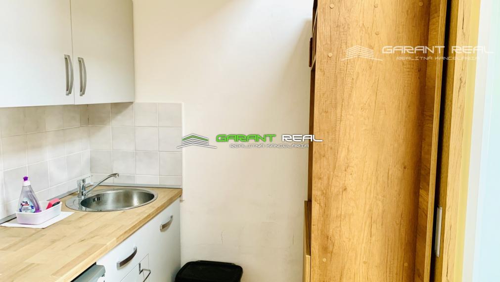 GARANT REAL - predaj 4 - podlažný meštiansky dom, úžitková plocha 248 m2, na vlastnom pozemku, Prešov, centrum, Slovenská ulica