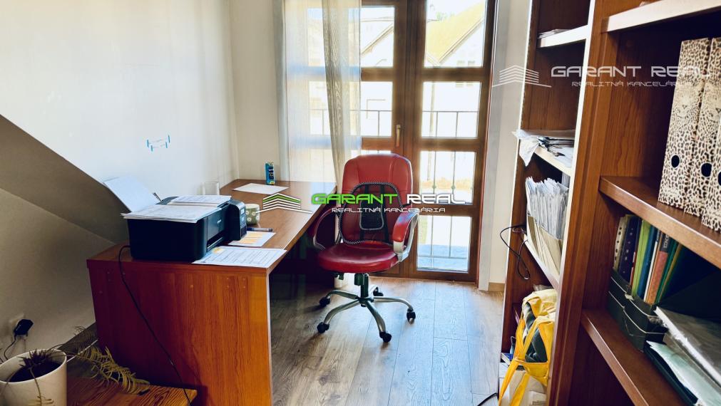 GARANT REAL - predaj 4 - podlažný meštiansky dom, úžitková plocha 248 m2, na vlastnom pozemku, Prešov, centrum, Slovenská ulica