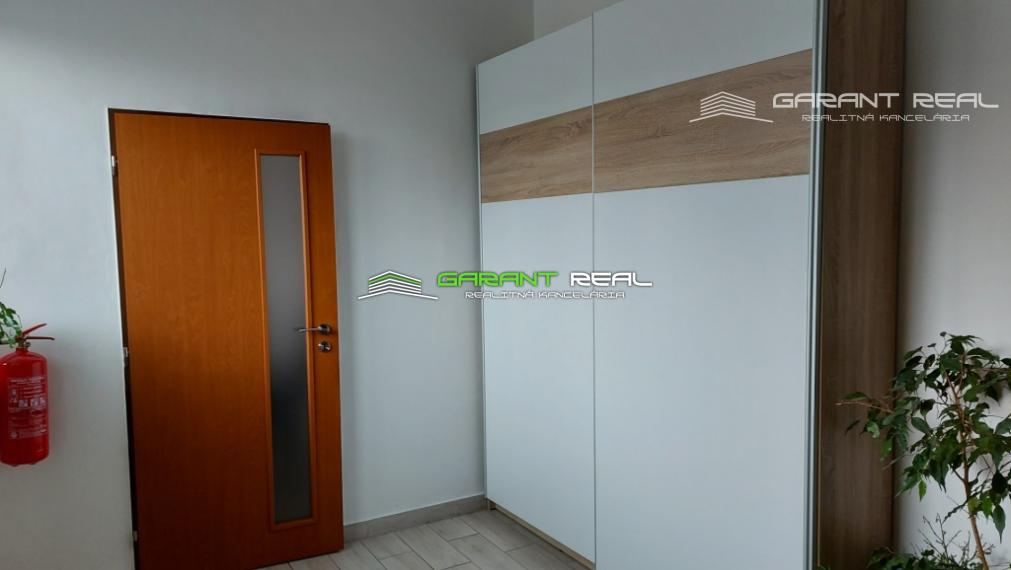 GARANT REAL - predaj rodinný dom,145 m2, s garážou a 2 hospodárskymi budovami 66 m2, Prešov, Solivar