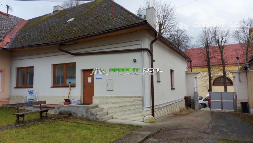 GARANT REAL - predaj rodinný dom,145 m2, s garážou a 2 hospodárskymi budovami 66 m2, Prešov, Solivar