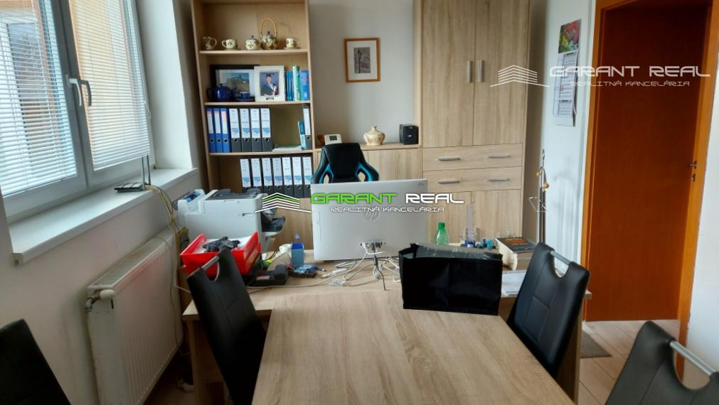 GARANT REAL - predaj rodinný dom,145 m2, s garážou a 2 hospodárskymi budovami 66 m2, Prešov, Solivar