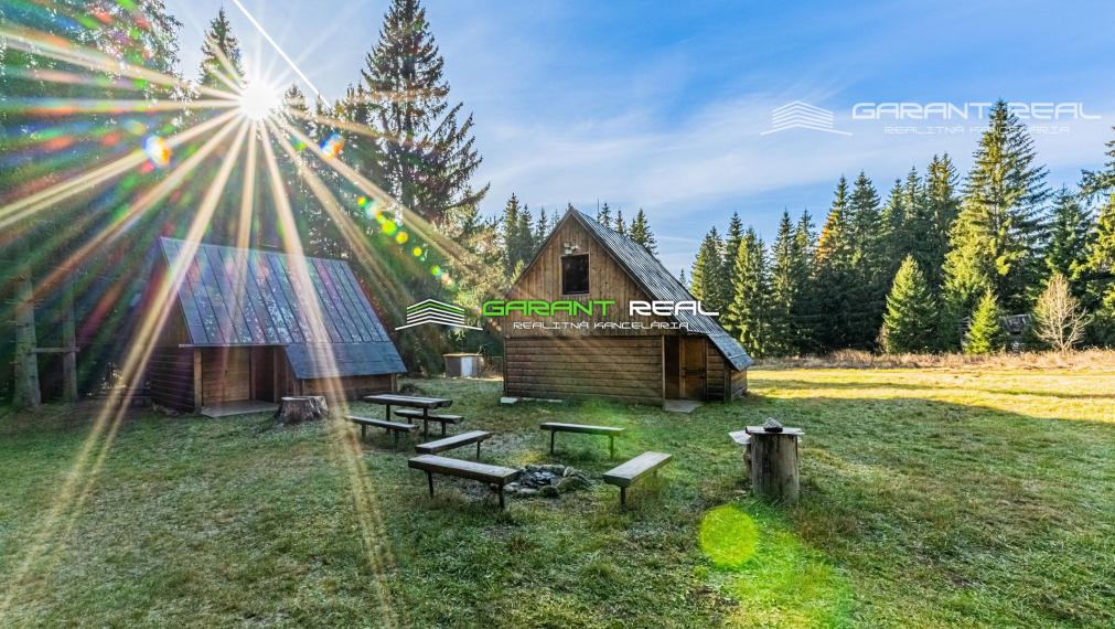 "REZERVOVANÉ" GARANT REAL - exkluzívne 2 komfortné rekreačné chaty, investičná príležitosť, Podbanské