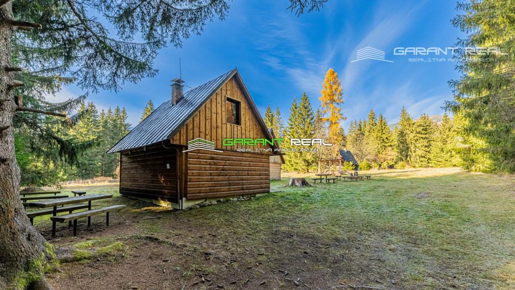 "REZERVOVANÉ" GARANT REAL - exkluzívne 2 komfortné rekreačné chaty, investičná príležitosť, Podbanské