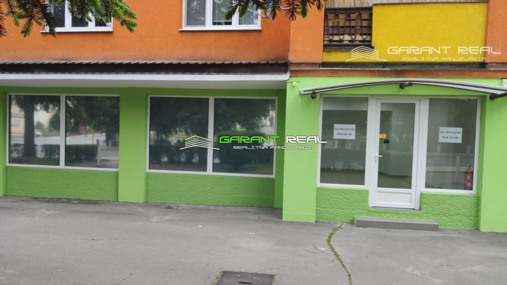 GARANT REAL - predaj obchodný priestor s výkladom, 120 m2, Stropkov, centrum