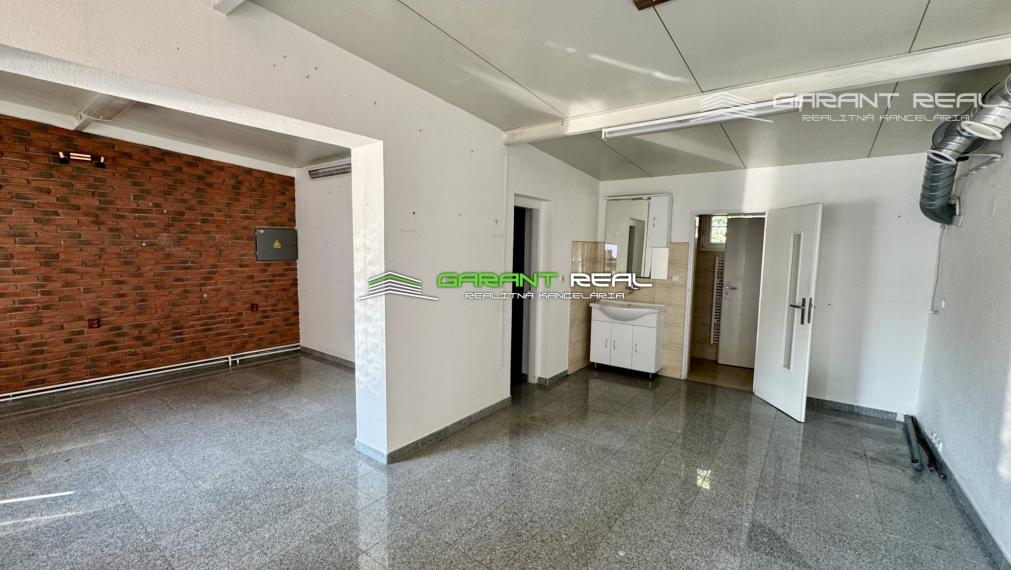GARANT REAL - prenájom obchodný priestor 50 m2, resp. priestor na služby, s parkovaním, Prešov, Masarykova ul.