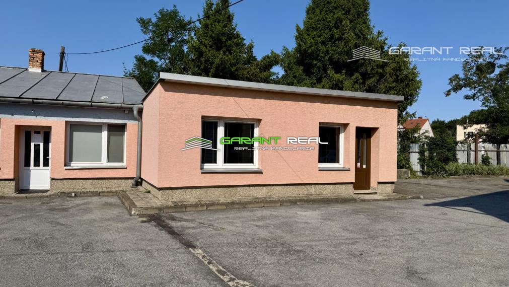 GARANT REAL - prenájom obchodný priestor 50 m2, resp. priestor na služby, s parkovaním, Prešov, Masarykova ul.