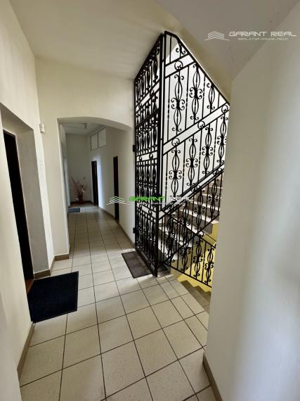GARANT REAL - prenájom klimatizovaný, zariadený obchodný priestor, resp. priestor na služby, 195 m2, s parkovaním, Prešov, Masarykova ul.