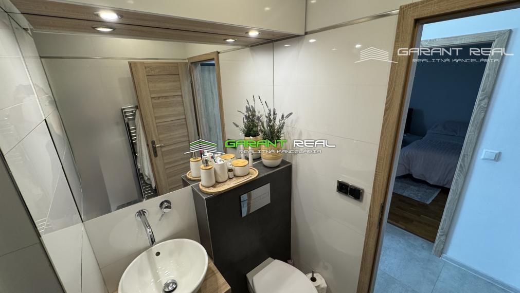 GARANT REAL - prenájom luxusný, zariadený 1-izbový byt s loggiou, Prešov, Sídlisko III, Mukačevská ul.