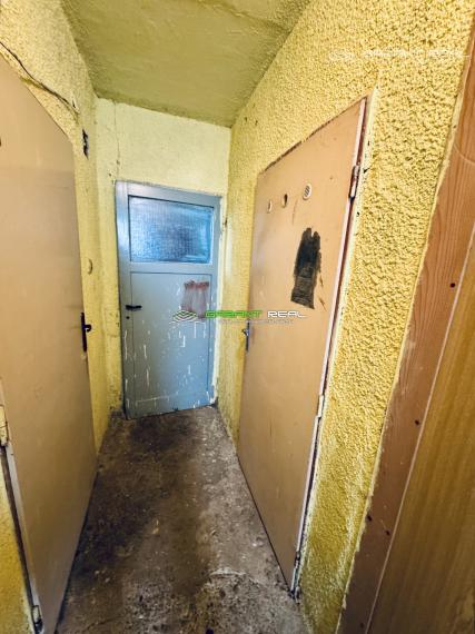 GARANT REAL predaj 3-izbový tehlový byt 50 m2, so samostatným kúrením, so záhradkou a garážou, Veľký Šariš, Matice slovenskej