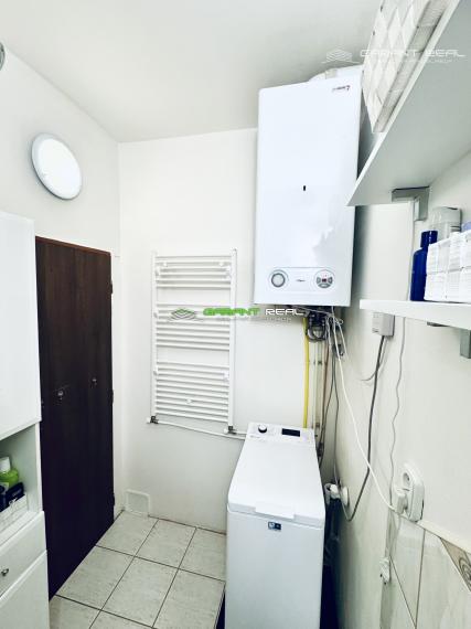 GARANT REAL predaj 3-izbový tehlový byt 50 m2, so samostatným kúrením, so záhradkou a garážou, Veľký Šariš, Matice slovenskej