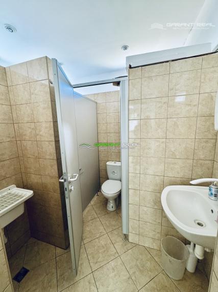 GARANT REAL - prenájom klimatizovaný obchodný priestor 110 m2, resp. priestor na služby s parkovaním, Prešov, Masarykova ul.