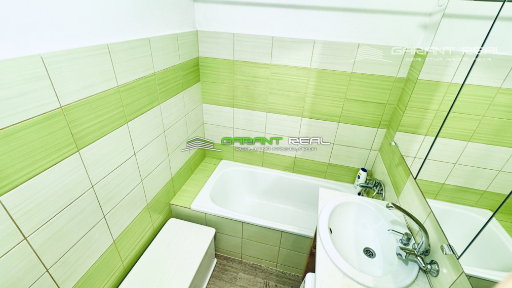 "REZERVOVANÉ" GARANT REAL - predaj 3-izbový byt 72 m2, s loggiou 7,5 m2, po rekonštrukcii, Prešov, Sekčov, ul. Pavla Horova