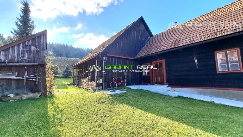 GARANT REAL - predaj chalupa, drevenica,134 m2 úžitková plocha, na pozemku 446 m2, Liptovský Mikuláš,,Važec, ul. Vyšná