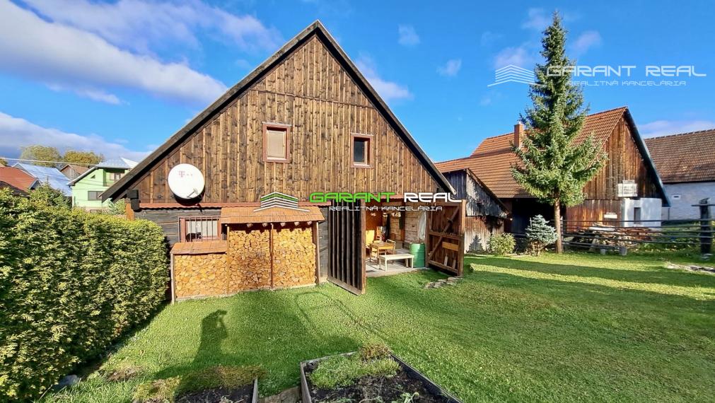 GARANT REAL - predaj chalupa, drevenica,134 m2 úžitková plocha, na pozemku 446 m2, Liptovský Mikuláš,,Važec, ul. Vyšná