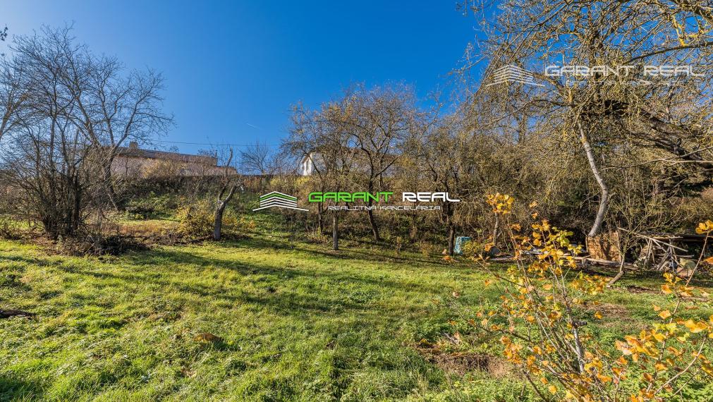 GARANT REAL - exkluzívne stavebný pozemok, celková výmera 1.349 m2, Gregorovce