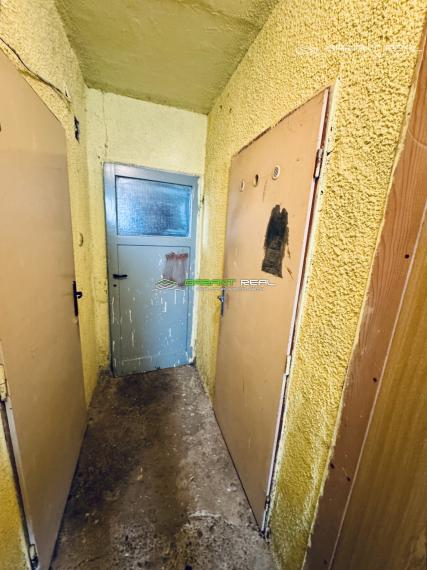 GARANT REAL predaj 3-izbový tehlový byt 57 m2, so samostatným kúrením, so záhradkou a garážou, Veľký Šariš, Matice slovenskej