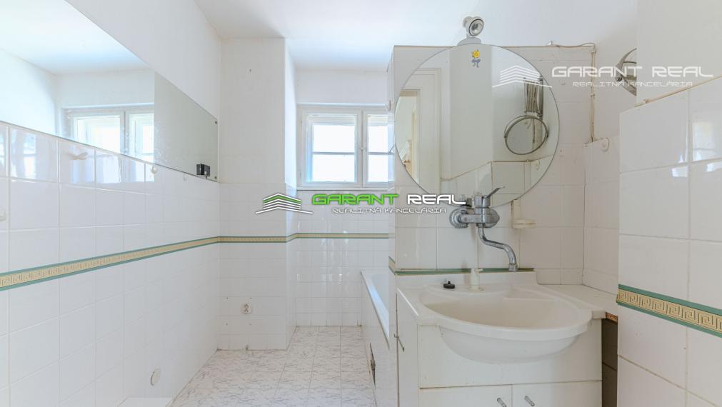 GARANT REAL predaj 5 -izbový dvojpodlažný rodinný dom Prešov, Táborisko, Sládkovičova ul.