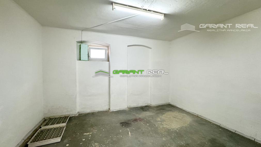 GARANT REAL - prenájom skladový priestor s nakladacou rampou,130 m2, Prešov, širšie centrum, Radlinského ulica