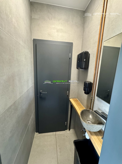 GARANT REAL predaj kaviareň a vinotéka, 80 m2, Košice, Staré mesto, Kasárenské námestie