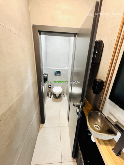 GARANT REAL predaj kaviareň a vinotéka, 80 m2, Košice, Staré mesto, Kasárenské námestie