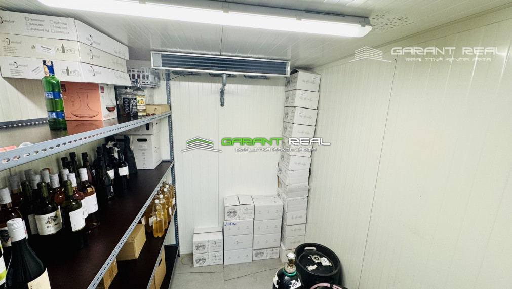 GARANT REAL predaj kaviareň a vinotéka, 80 m2, Košice, Staré mesto, Kasárenské námestie