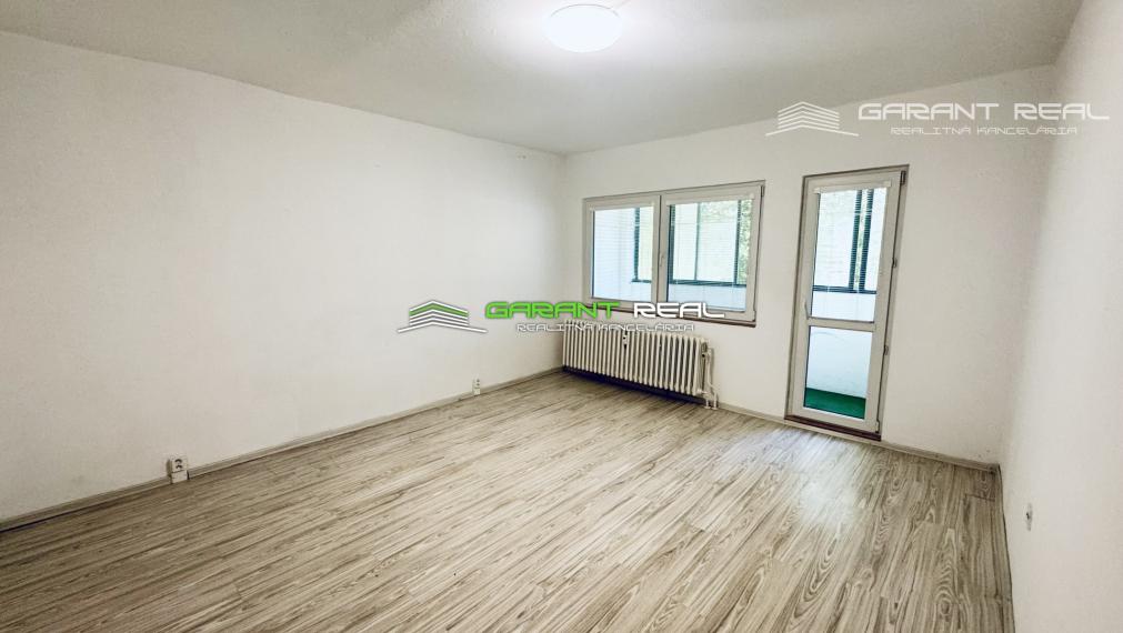 GARANT REAL - prenájom 3-izbový byt, čiastočne zariadený, 72 m2, s loggiou, L. Novomeského, Prešov - Sekčov