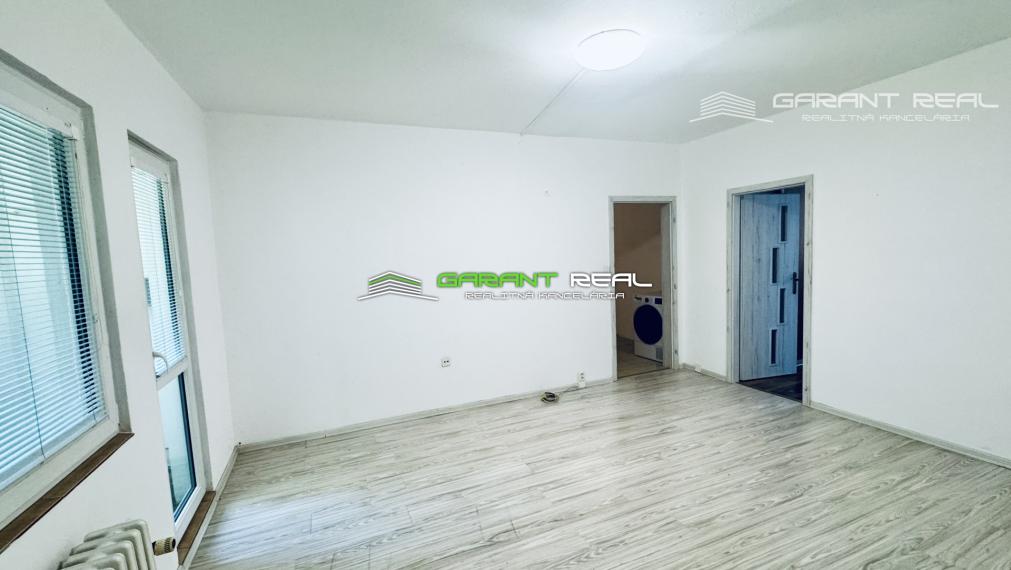 GARANT REAL - prenájom 3-izbový byt, čiastočne zariadený, 72 m2, s loggiou, L. Novomeského, Prešov - Sekčov