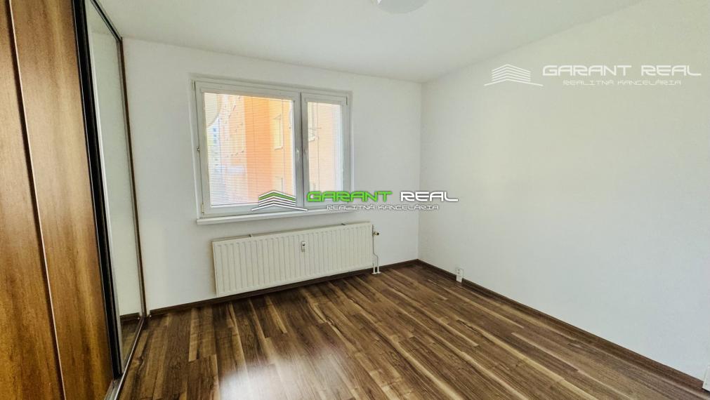 GARANT REAL - prenájom 3-izbový byt, čiastočne zariadený, 72 m2, s loggiou, L. Novomeského, Prešov - Sekčov