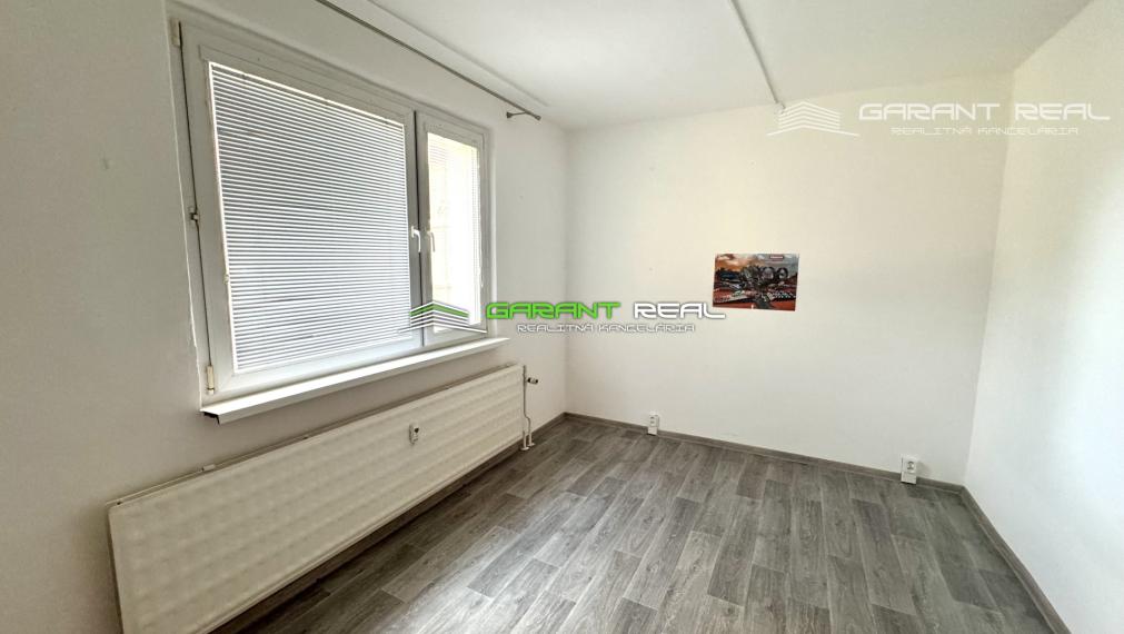 GARANT REAL - prenájom 3-izbový byt, čiastočne zariadený, 72 m2, s loggiou, L. Novomeského, Prešov - Sekčov