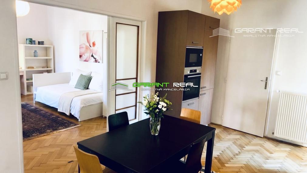 GARANT REAL - prenájom prízemie v rodinnom dome 110 m2, 4 izby + príslušenstvo, Košice - Juh, Rázusova ulica