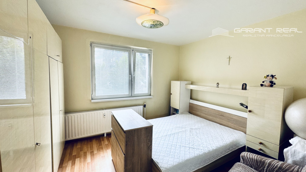 GARANT REAL - prenájom 3-izbový byt 70 m2, loggia 4,75 m2, zariadený, po rekonštrukcii, Prešov, centrum, Hviezdoslavova ul.