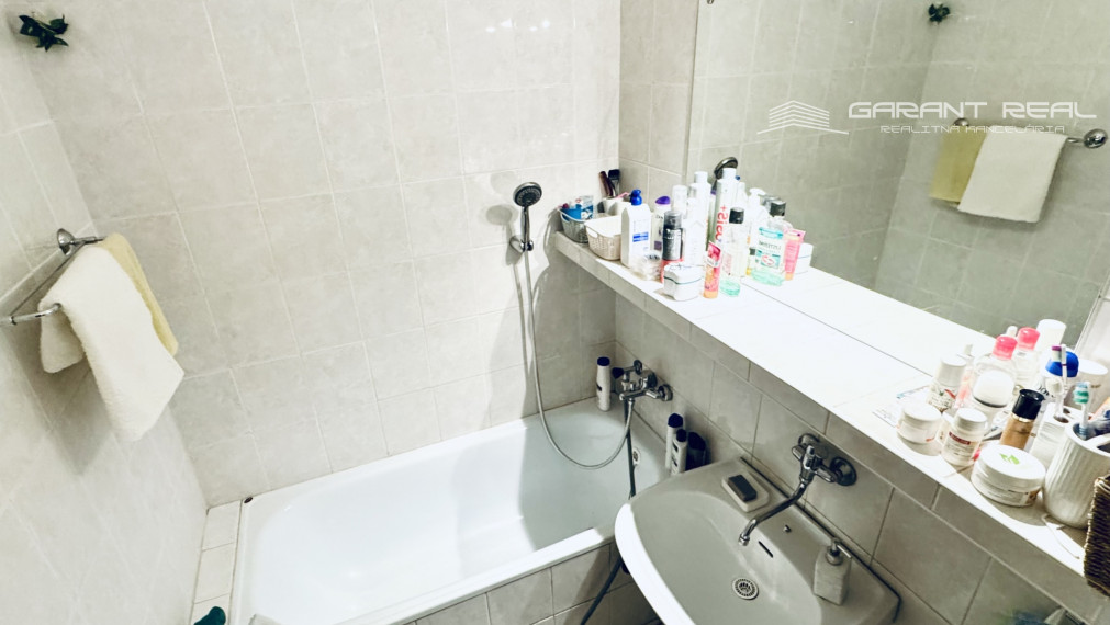 GARANT REAL - prenájom 3-izbový byt 70 m2, loggia 4,75 m2, zariadený, po rekonštrukcii, Prešov, centrum, Hviezdoslavova ul.