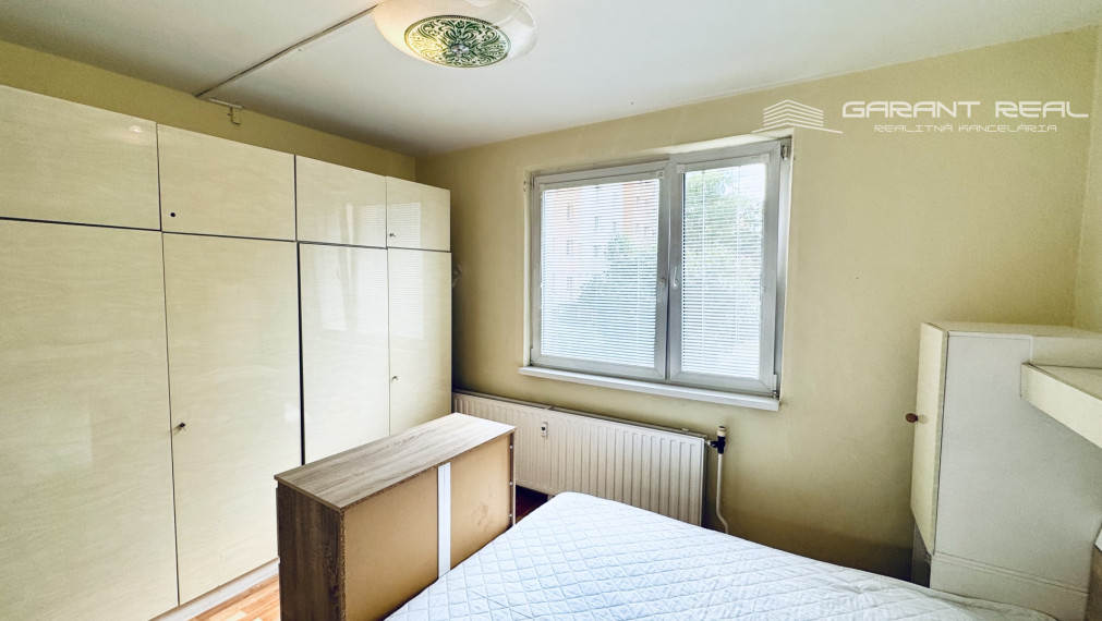 GARANT REAL - prenájom 3-izbový byt 70 m2, loggia 4,75 m2, zariadený, po rekonštrukcii, Prešov, centrum, Hviezdoslavova ul.