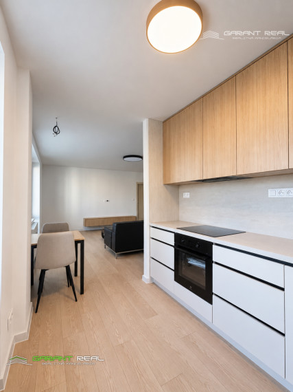 GARANT REAL – prenájom moderného 2-izbového bytu po kompletnej rekonštrukcii, 52 m², Pavlovičovo námestie, Prešov