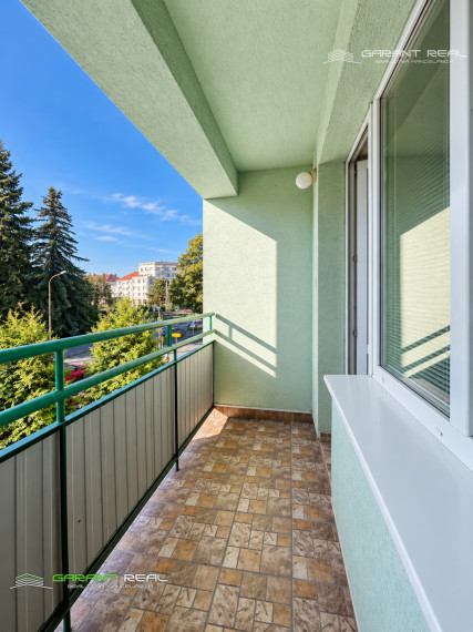 GARANT REAL – prenájom moderného 2-izbového bytu po kompletnej rekonštrukcii, 52 m², Pavlovičovo námestie, Prešov
