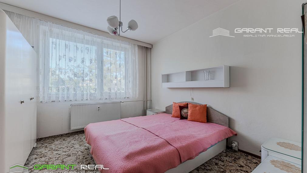 GARANT REAL - predaj 4-izbový byt 77 m2, s loggiou, po čiastočnej rekonštrukcii, Prešov, Sídlisko III, Mukačevská ul.