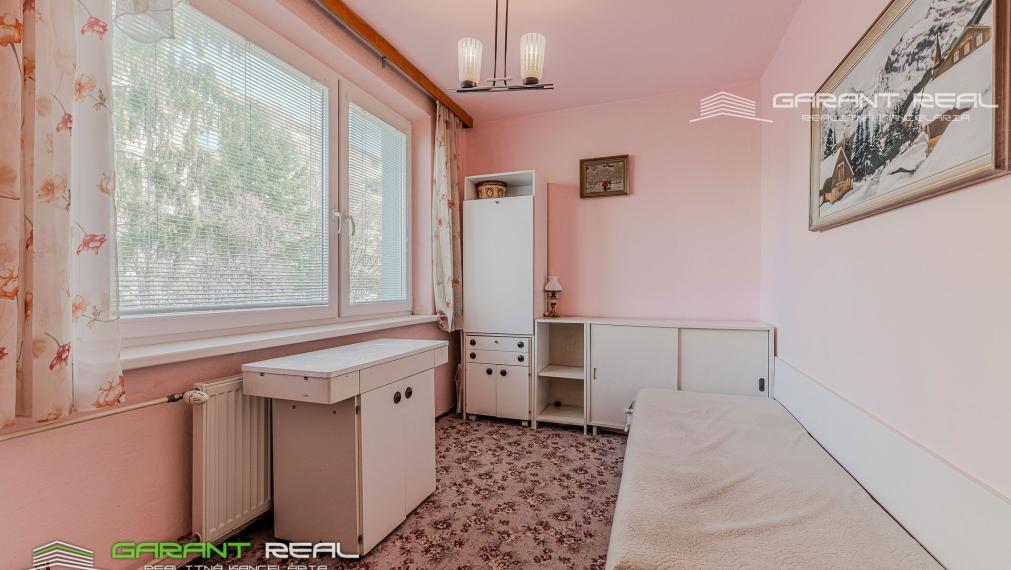 GARANT REAL - predaj 4-izbový byt 77 m2, s loggiou, po čiastočnej rekonštrukcii, Prešov, Sídlisko III, Mukačevská ul.
