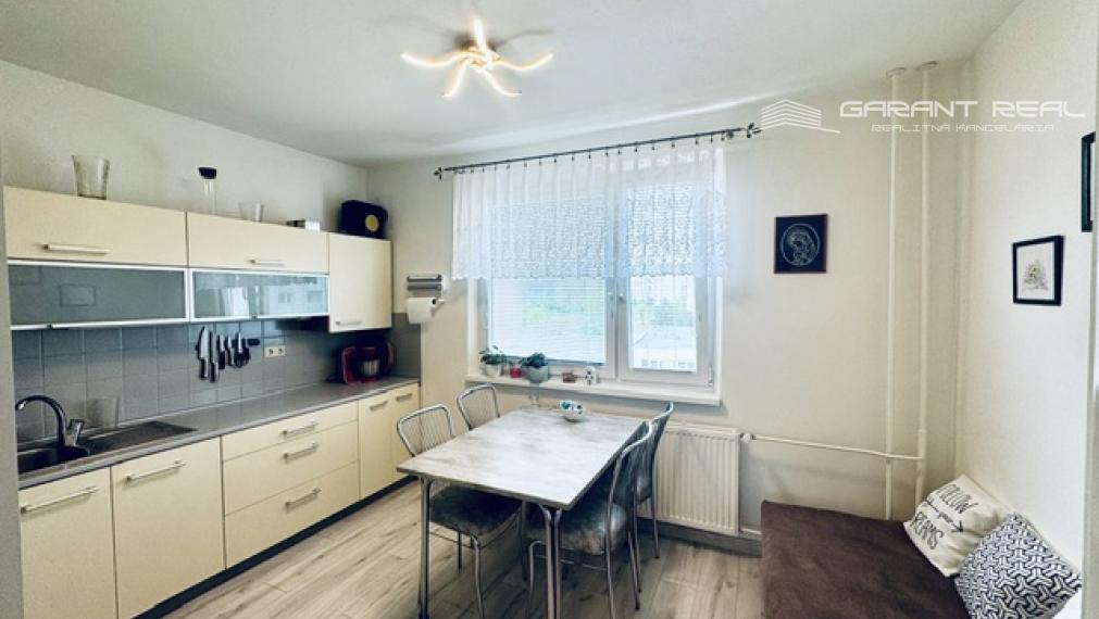 GARANT REAL - prenájom 1-izbový byt 43 m2, po rekonštrukcii, Prešov, Magurská ul.
