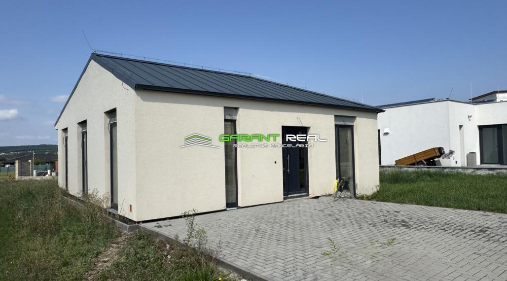 GARANT REAL - predaj rodinný dom, 4 - izbový bungalov 110 m2, Prešov, Nižná Šebastová