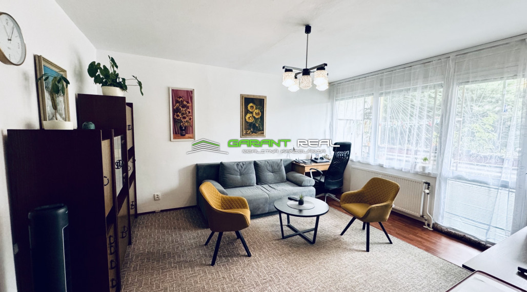 "REZERVOVANÉ" GARANT REAL - predaj 3-izbový byt 72 m2, s loggiou 7,5 m2, po rekonštrukcii, Prešov, Sekčov, ul. Pavla Horova